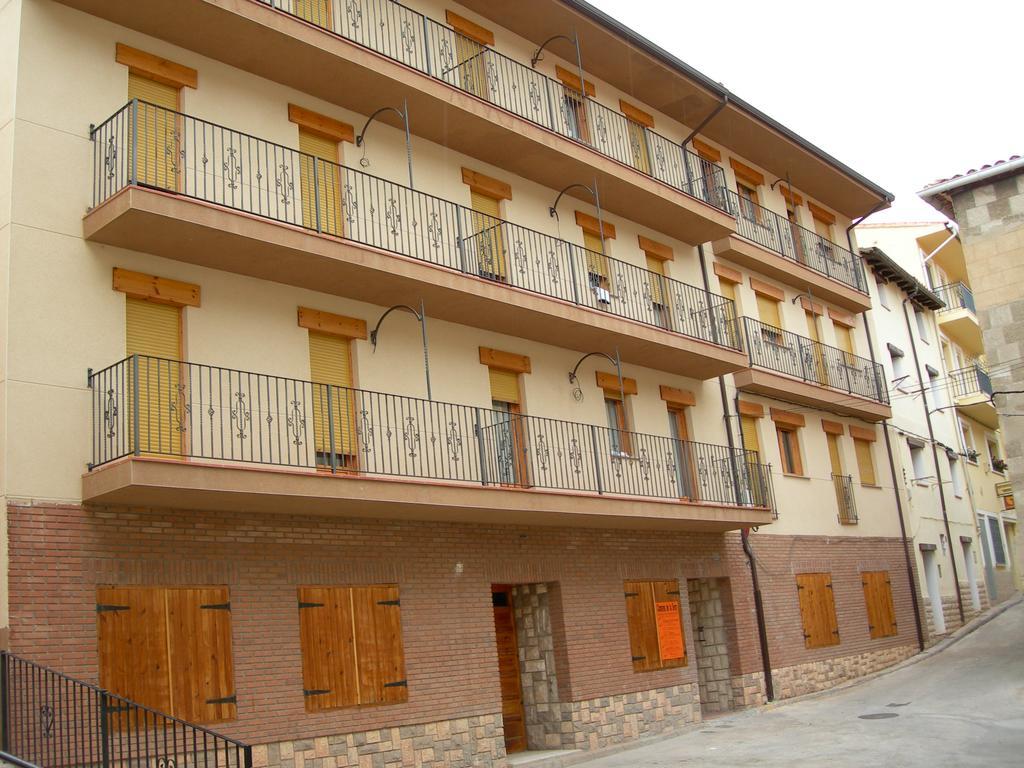 Apartamentos Turisticos Rosario カマレラ・デ・ラ・シエラ エクステリア 写真
