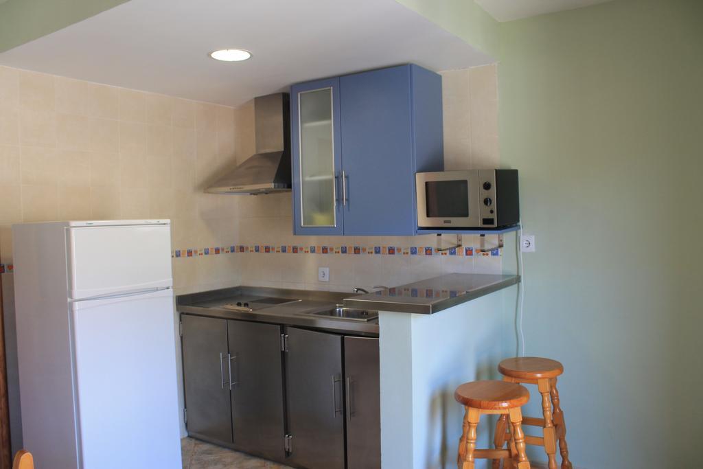 Apartamentos Turisticos Rosario カマレラ・デ・ラ・シエラ 部屋 写真
